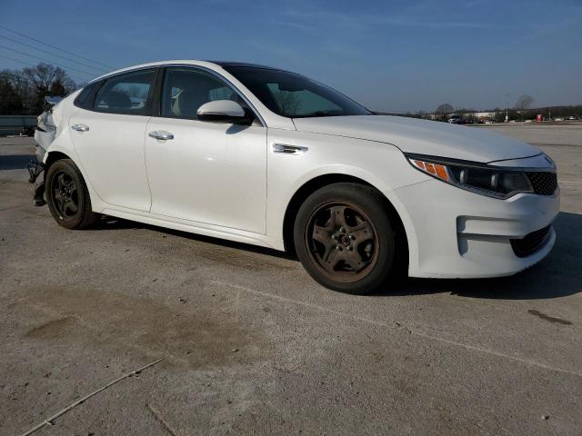 5XXGU4L35GG044889 - 2016 KIA OPTIMA EX WHITE photo 4