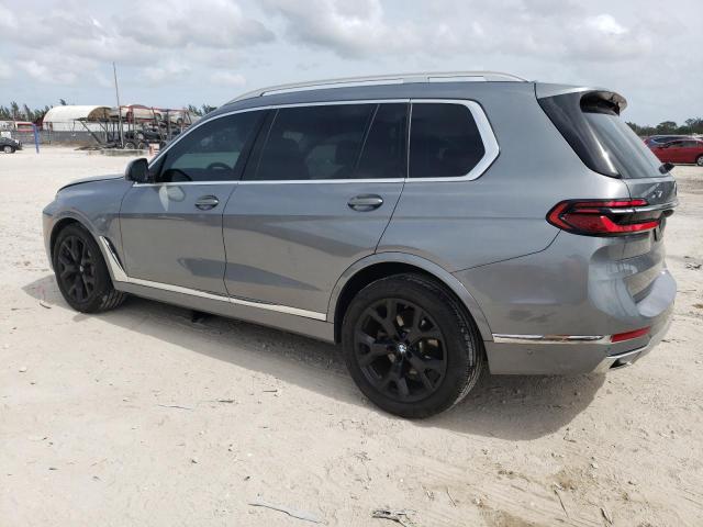 5UX23EM07P9R85425 - 2023 BMW X7 XDRIVE40I GRAY photo 2