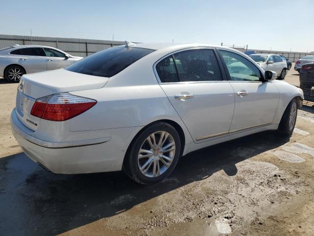 KMHGC4DF4BU130530 - 2011 HYUNDAI GENESIS 4.6L WHITE photo 3