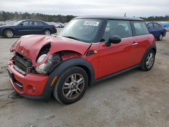 2013 MINI COOPER, 