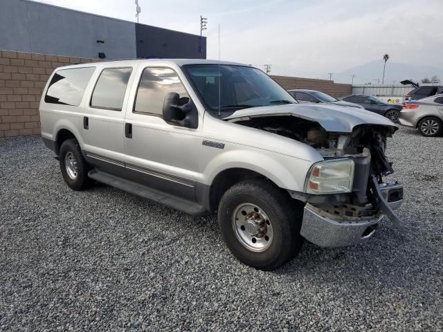 1FMNU40S15EB23976 - 2005 FORD EXCURSION XLT GRAY photo 4