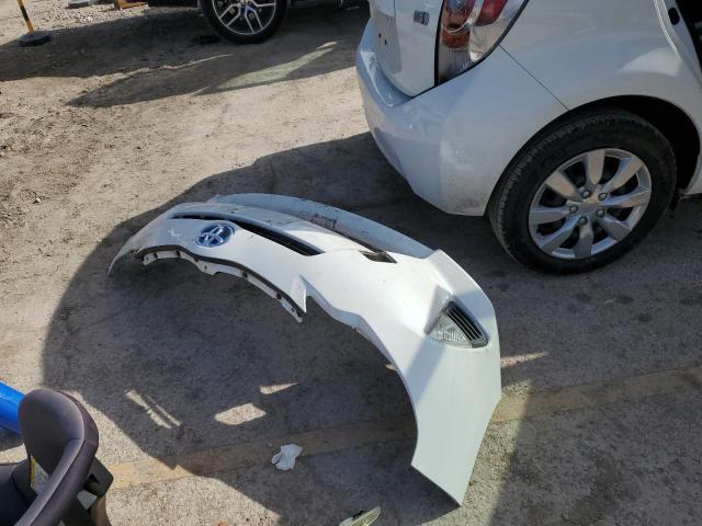 JTDKDTB34E1068826 - 2014 TOYOTA PRIUS C WHITE photo 12