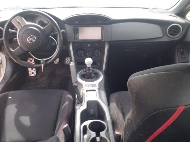 JF1ZNAA1XG9702974 - 2016 TOYOTA SCION FR-S WHITE photo 8