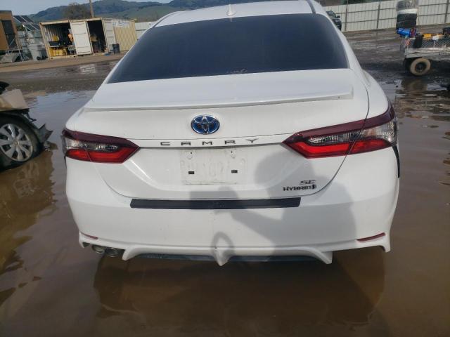 4T1G31AK4PU620103 - 2023 TOYOTA CAMRY SE NIGHT SHADE WHITE photo 6