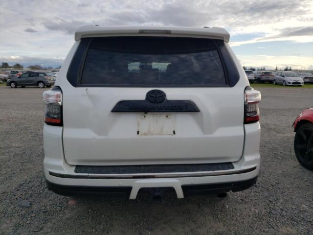 JTEBU5JR0K5625927 - 2019 TOYOTA 4RUNNER SR5 WHITE photo 6