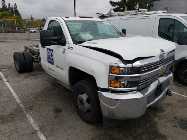 1GB3CYC84GF278013 - 2016 CHEVROLET SILVERADO C3500 WHITE photo 4