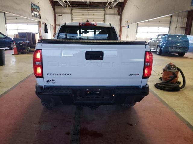 1GCGTEEN8N1253981 - 2022 CHEVROLET COLORADO ZR2 WHITE photo 6