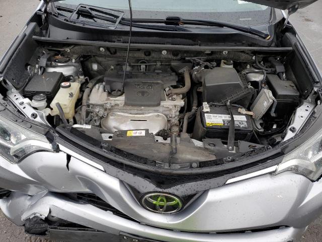 JTMBFREV4JJ210855 - 2018 TOYOTA RAV4 LE SILVER photo 11