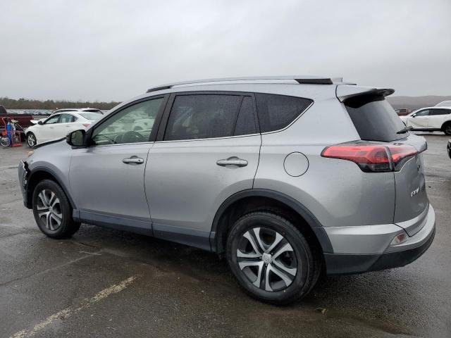 JTMBFREV4JJ210855 - 2018 TOYOTA RAV4 LE SILVER photo 2