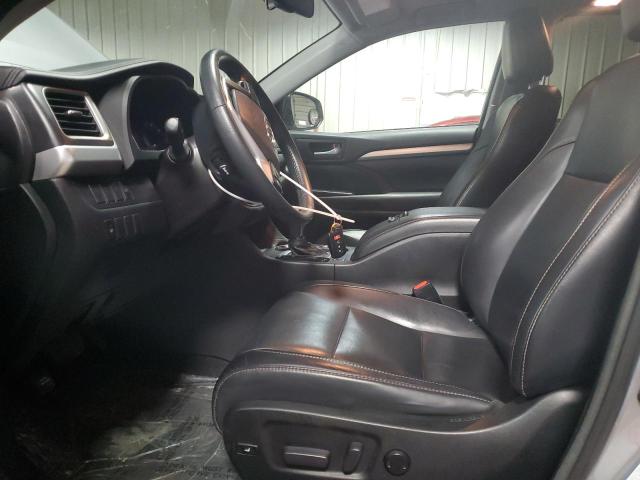 5TDJKRFH2GS506999 - 2016 TOYOTA HIGHLANDER XLE 银色 照片 7