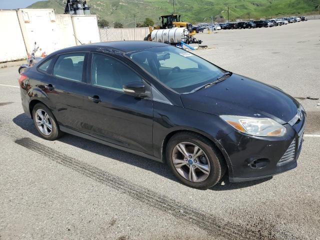 1FADP3F29DL245025 - 2013 FORD FOCUS SE BLACK photo 4