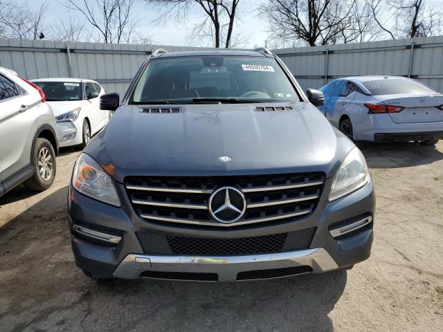 4JGDA5HBXCA040047 - 2012 MERCEDES-BENZ ML 350 4MATIC GRAY photo 5