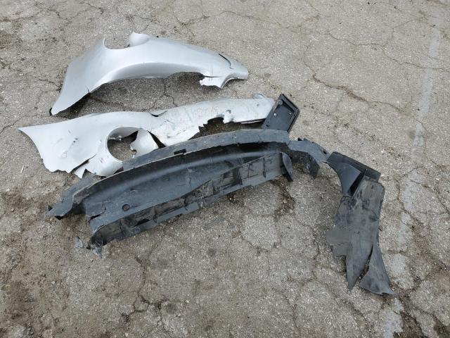 2G2WP552761251256 - 2006 PONTIAC GRAND PRIX 银色 照片 12