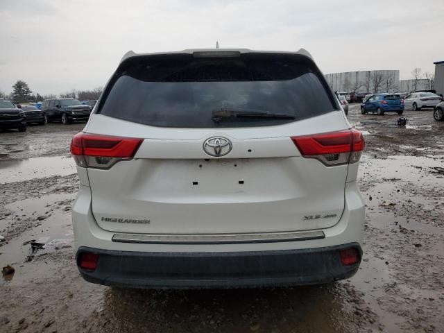 5TDJZRFH4JS866326 - 2018 TOYOTA HIGHLANDER SE WHITE photo 6