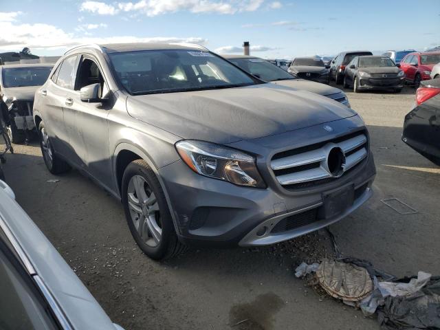 WDCTG4EB0FJ187425 - 2015 MERCEDES-BENZ GLA 250 SILVER photo 4