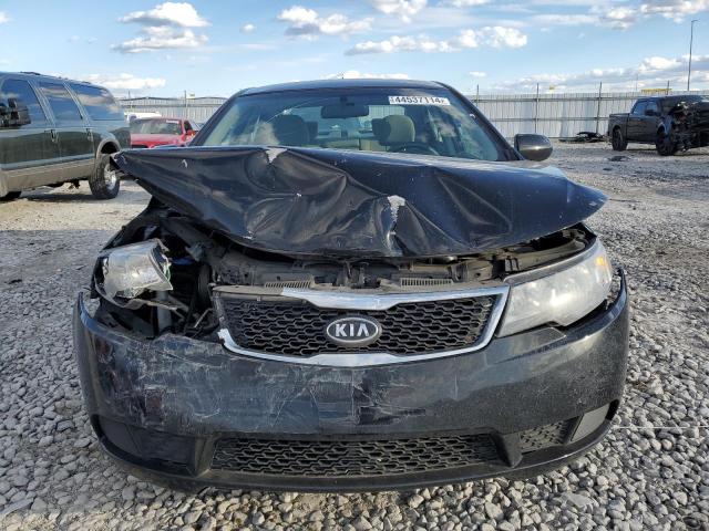 KNAFT4A29D5721724 - 2013 KIA FORTE LX BLACK photo 5