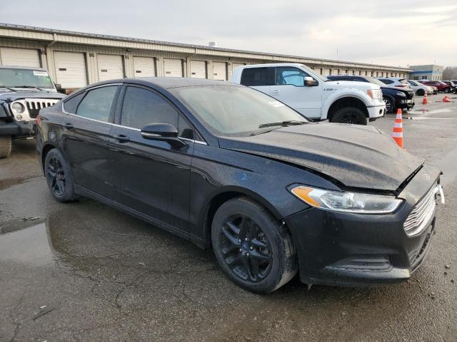 3FA6P0H77GR142109 - 2016 FORD FUSION SE BLACK photo 4