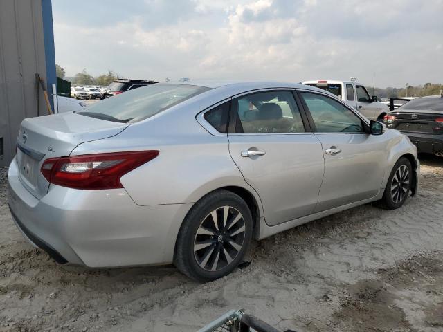 1N4AL3AP9JC239576 - 2018 NISSAN ALTIMA 2.5 SILVER photo 3