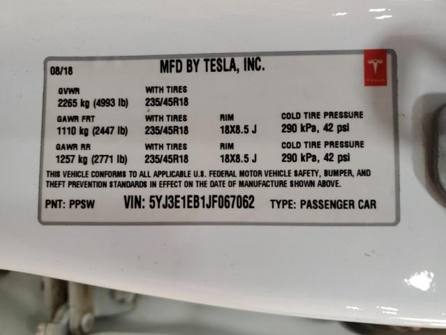 5YJ3E1EB1JF067062 - 2018 TESLA MODEL 3 WHITE photo 13