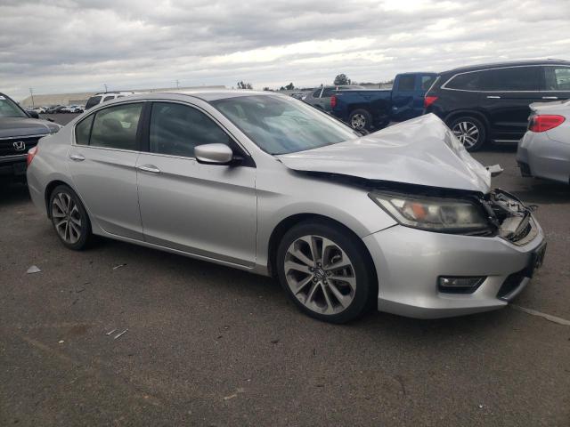 1HGCR2F52DA019555 - 2013 HONDA ACCORD SPORT SILVER photo 4