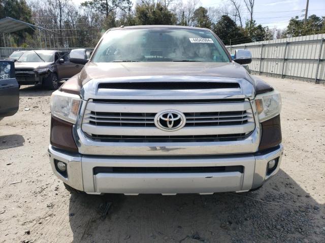 5TFGY5F15EX168980 - 2014 TOYOTA TUNDRA CREWMAX PLATINUM Braun Foto 5