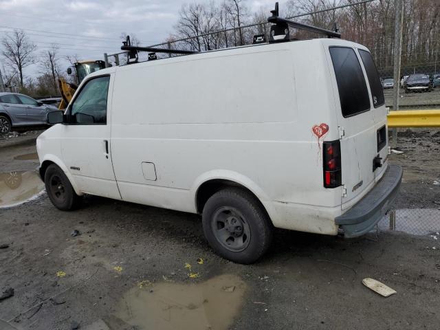 1GCDM19X32B116411 - 2002 CHEVROLET ASTRO WHITE photo 2