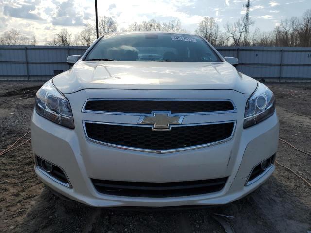 1G11F5RR9DF118187 - 2013 CHEVROLET MALIBU 2LT WHITE photo 5