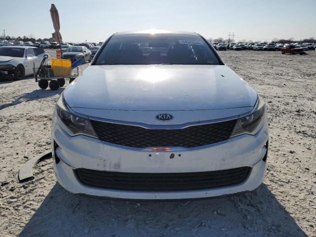 5XXGT4L39HG175571 - 2017 KIA OPTIMA LX WHITE photo 5