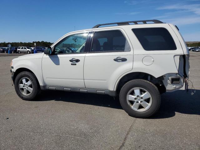 1FMCU03789KA44593 - 2009 FORD ESCAPE XLT WHITE photo 2