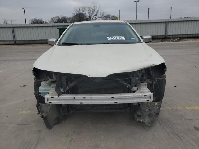 3LNHL2GC3CR829019 - 2012 LINCOLN MKZ WHITE photo 5