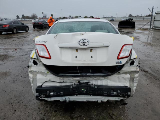 JTNBB46K483047637 - 2008 TOYOTA CAMRY HYBRID WHITE photo 6