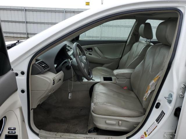 JTNBB46K483047637 - 2008 TOYOTA CAMRY HYBRID WHITE photo 7