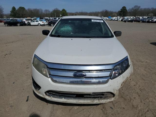 3FAHP0GA9AR168093 - 2010 FORD FUSION S WHITE photo 5