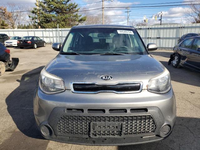 KNDJP3A5XE7016944 - 2014 KIA SOUL + GRAY photo 5