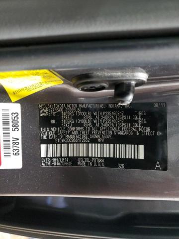 5TDYK3DC8BS172652 - 2011 TOYOTA SIENNA XLE GRAY photo 14