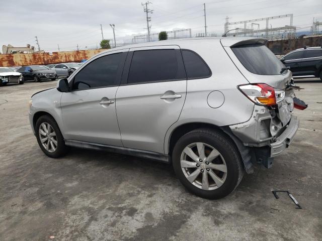 4A4AP3AU2FE007300 - 2015 MITSUBISHI OUTLANDER ES SILVER photo 2