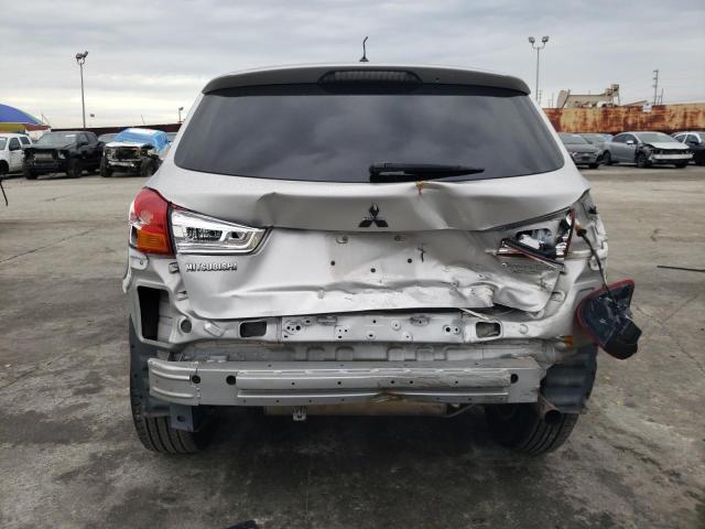 4A4AP3AU2FE007300 - 2015 MITSUBISHI OUTLANDER ES SILVER photo 6