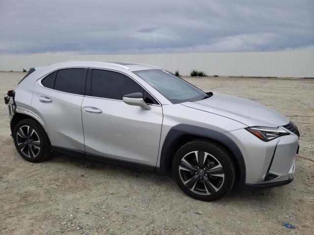 JTHP3JBH8L2024651 - 2020 LEXUS UX 200 SILVER photo 4