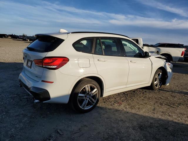 WBXJG9C09M5S35346 - 2021 BMW X1 XDRIVE28I WHITE photo 3