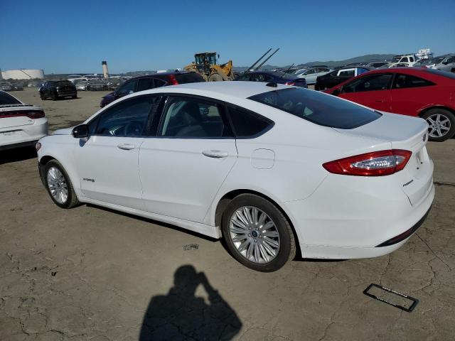 3FA6P0LU8FR206699 - 2015 FORD FUSION SE HYBRID WHITE photo 2