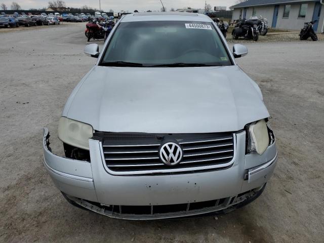 WVWPD63B94E263325 - 2004 VOLKSWAGEN PASSAT GLS SILVER photo 5