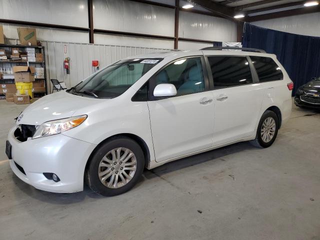 2016 TOYOTA SIENNA XLE, 