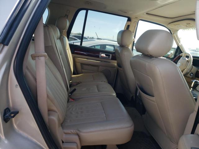 5LMFU28505LJ12838 - 2005 LINCOLN NAVIGATOR ოქროსფერი ფოტო 11