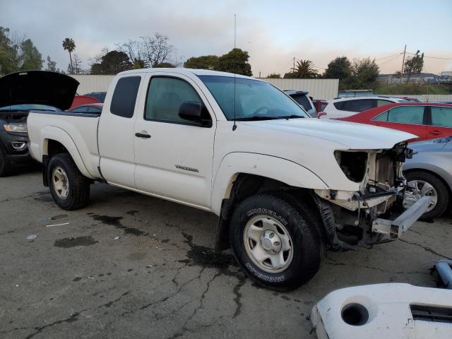 5TETX62N68Z519733 - 2008 TOYOTA TACOMA PRERUNNER ACCESS CAB WHITE photo 4
