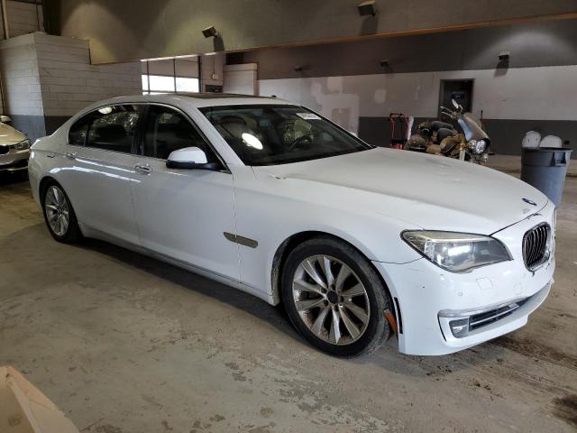 WBAYF4C51DD281530 - 2013 BMW 740 LXI WHITE photo 4