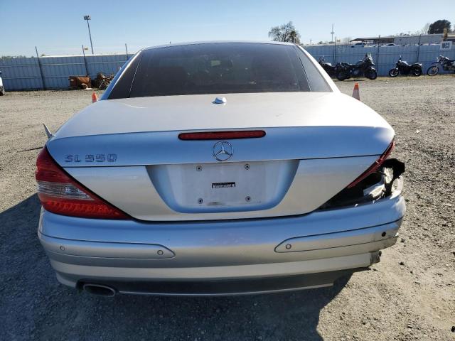 WDBSK71F88F137645 - 2008 MERCEDES-BENZ SL 550 SILVER photo 6