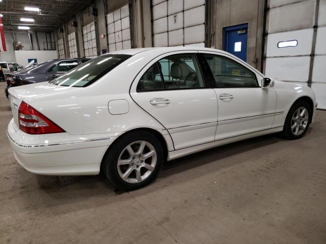 WDBRF92H67F928253 - 2007 MERCEDES-BENZ C 280 4MATIC WHITE photo 3