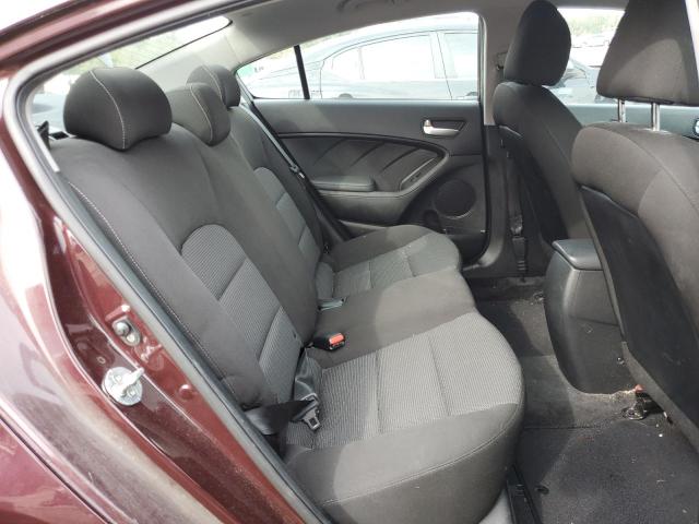 3KPFK4A74JE179403 - 2018 KIA FORTE LX MAROON photo 10