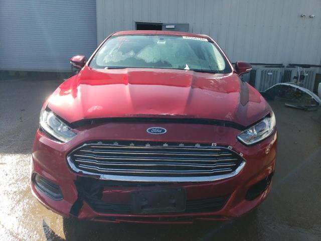 3FA6P0H77GR209677 - 2016 FORD FUSION SE RED photo 5