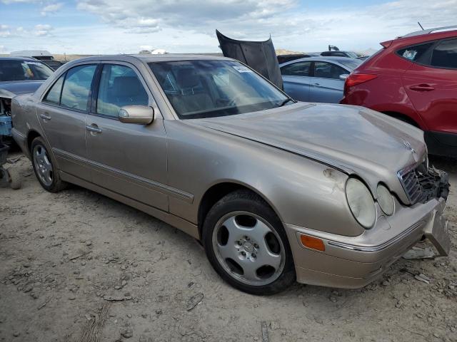 WDBJF83J61X045036 - 2001 MERCEDES-BENZ E 430 TAN photo 4